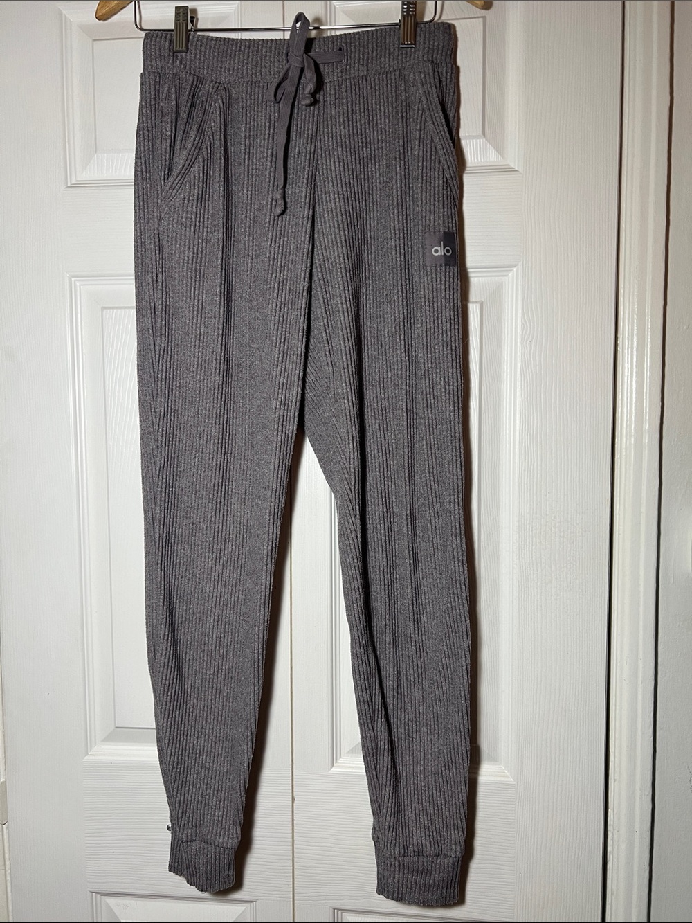 Alo Yoga Ribbed Muse Jogger Sweatpant Women’s Small